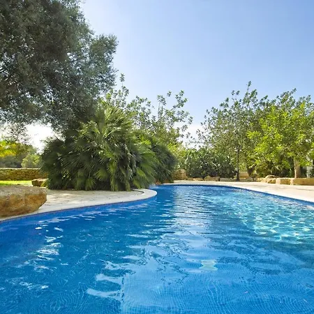 Oasis Garden Villa