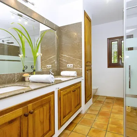 Oasis Garden Villa Santa Eularia des Riu